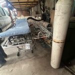 LOTE 70 - CAMILLAS DE AMBULANCIA MARCAS FERNO Y SITMED + TUBO DE OXIGENO