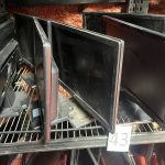 7 - MONITOR  MARCA HP 19 PULGADAS MODELO  VGA LED HP LV1911